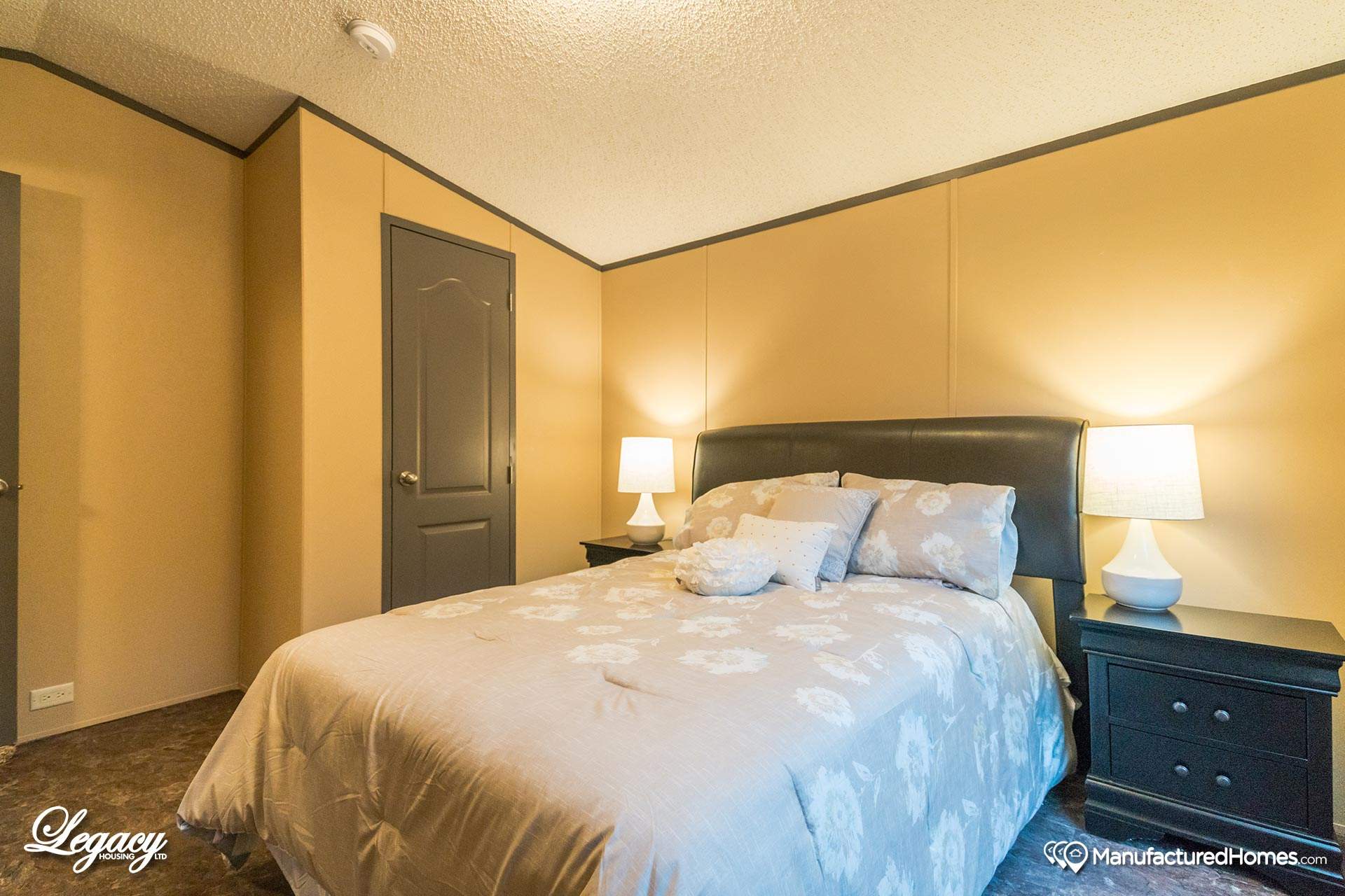 Tunica-Heritage-1680-32L-bedroompppp