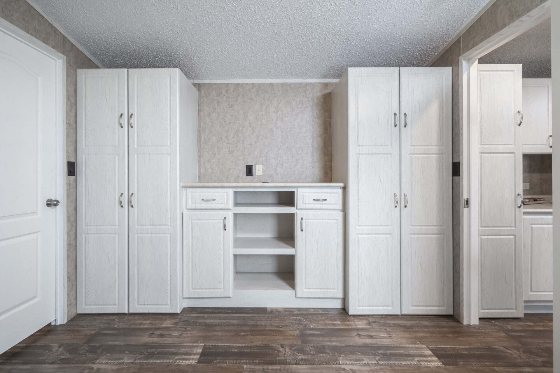 S-1236-11FLA_Bedroom_1361-1